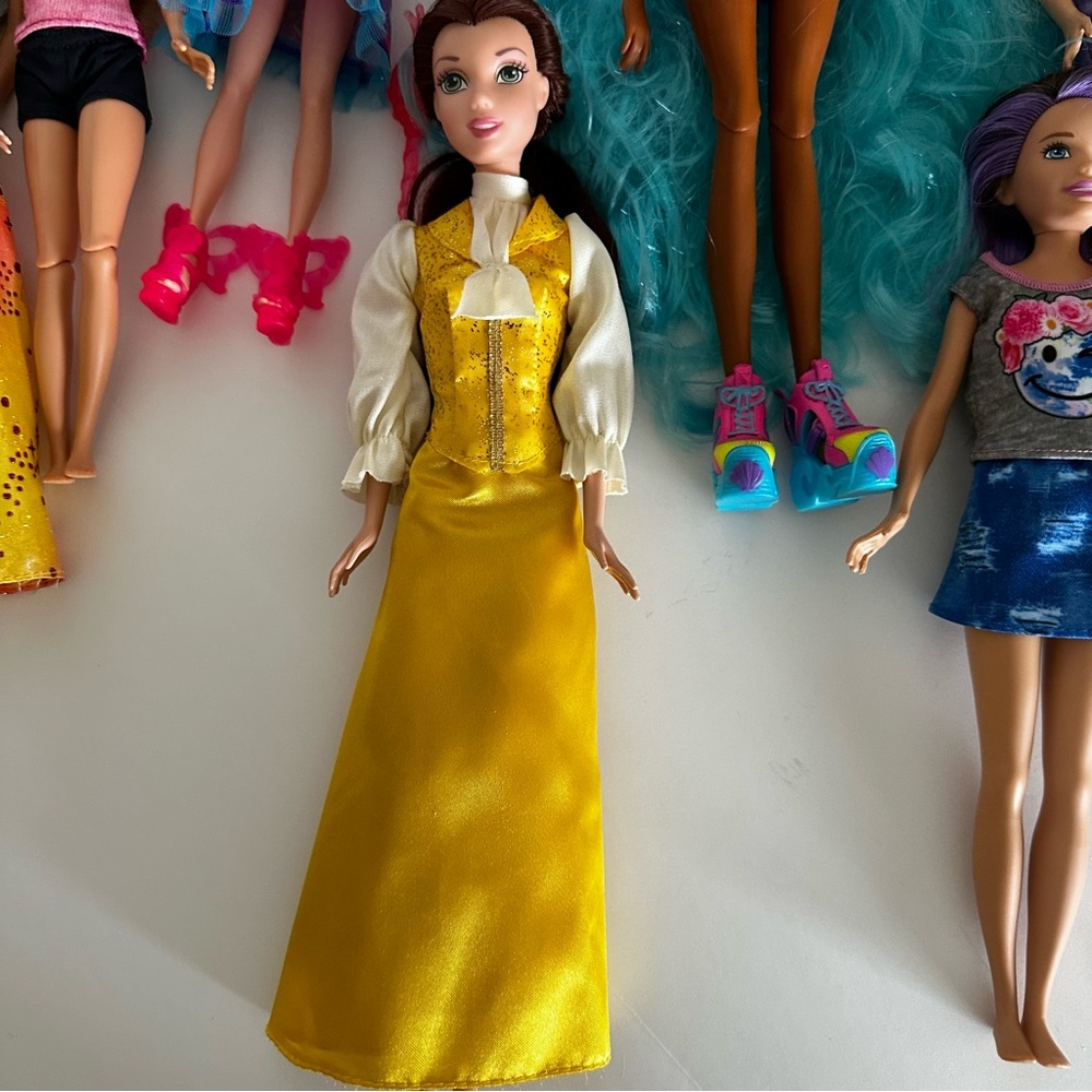 Lot of 8 fashion dolls. Barbie Secret Door Malucia Skipper Princess Mermaid High - Picture 4 of 14